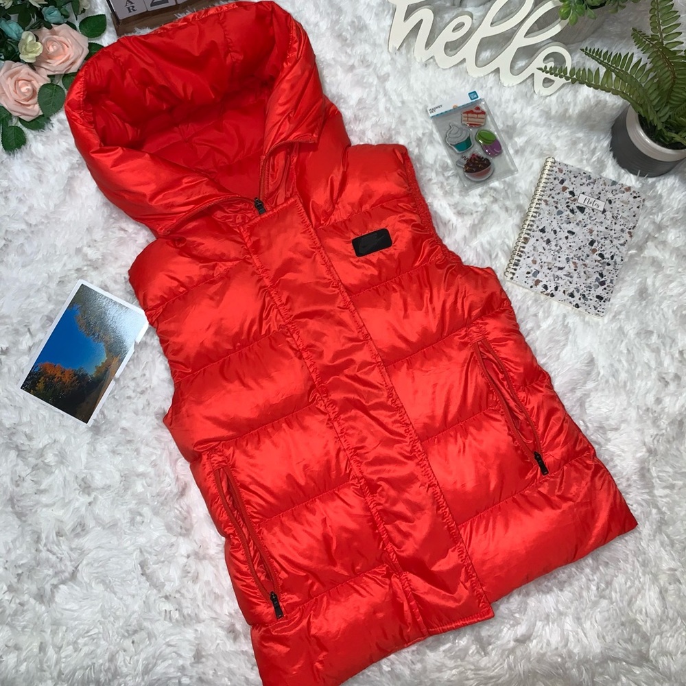 Nike Women’s Extra Small Orange Vest W/ Hoodie